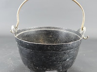 Antieke ijzeren ketel - afbeelding 2 van  5