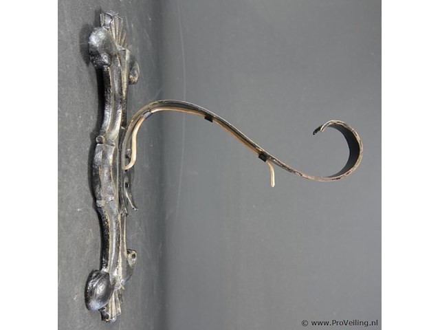 Antieke ijzeren wandhaak - afbeelding 2 van  5