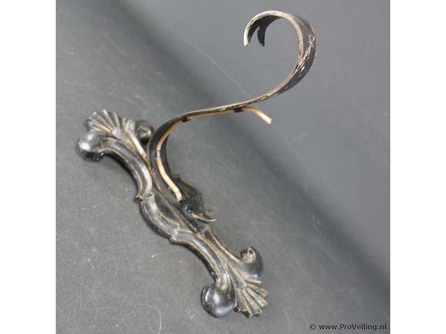 Antieke ijzeren wandhaak - afbeelding 3 van  5