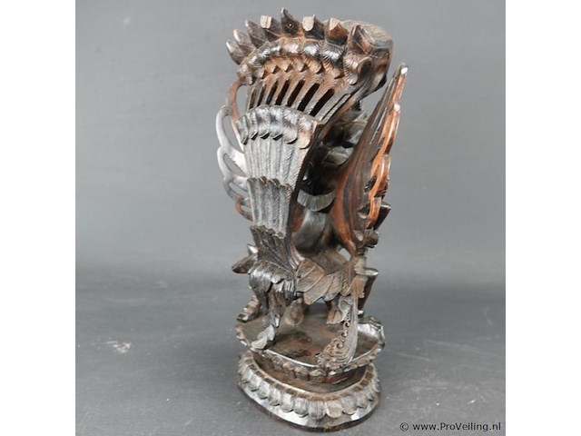 Antieke in hardhout gesneden garuda - afbeelding 4 van  5