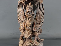Antieke in hout gesneden indische garuda - afbeelding 2 van  5