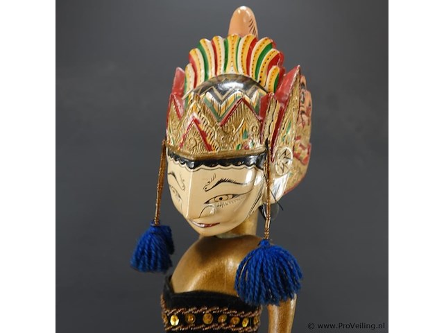 Antieke indische wajang golek pop - afbeelding 5 van  5