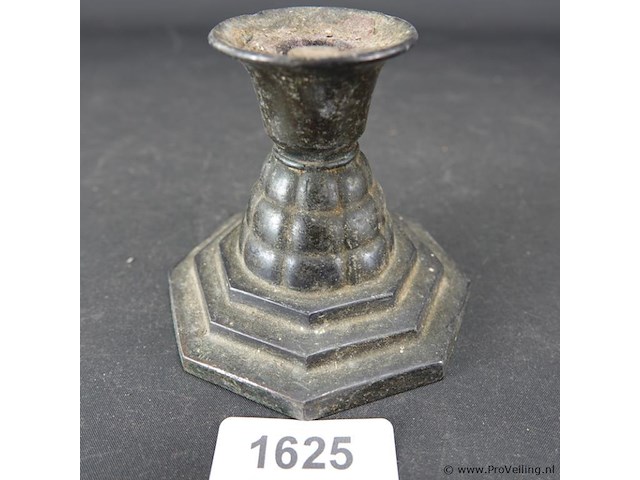 Antieke kandelaar - afbeelding 1 van  3