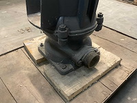 Antieke kar met membraanpomp - afbeelding 5 van  5