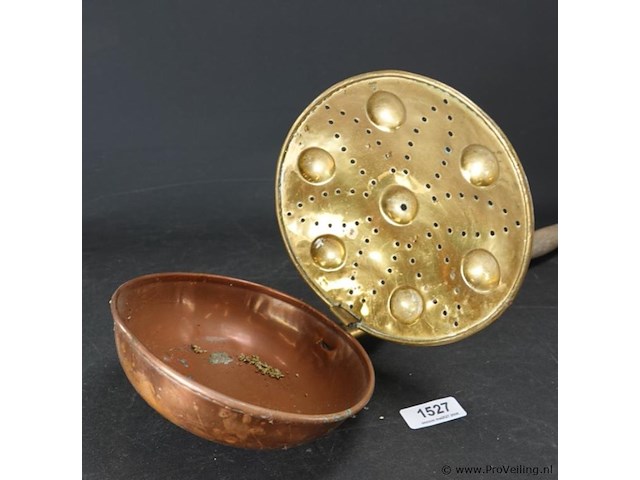 Antieke kastanjepan - afbeelding 4 van  5