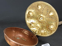 Antieke kastanjepan - afbeelding 4 van  5