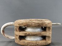 Antieke katrol - afbeelding 2 van  5