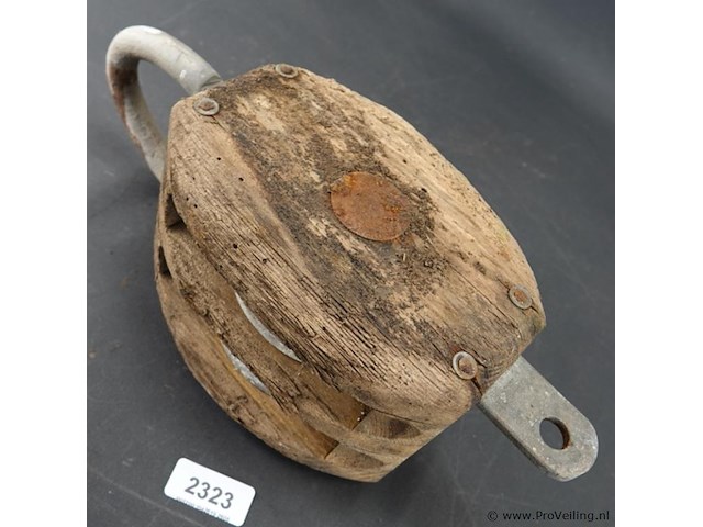 Antieke katrol - afbeelding 3 van  5
