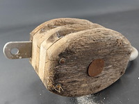 Antieke katrol - afbeelding 5 van  5