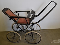Antieke kinderwagen - afbeelding 2 van  4