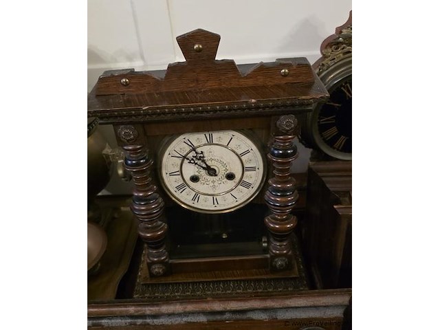 Antieke klokken, diversen - afbeelding 3 van  6