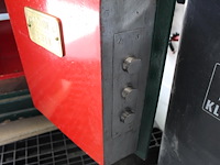 Antieke kluis met sleutel van de woude & co sneek. afmeting 57,5 x 44 cm. hoogte 77 cm. dikte deur 10 cm. z... - afbeelding 4 van  6