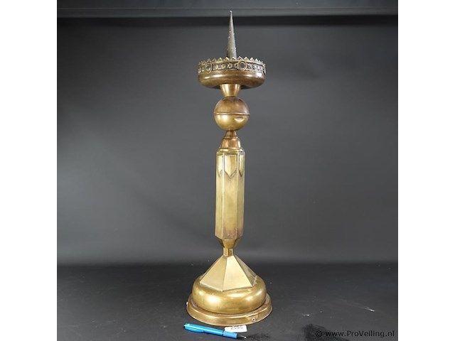 Antieke koper/bronzen kerkkandelaar - afbeelding 1 van  5