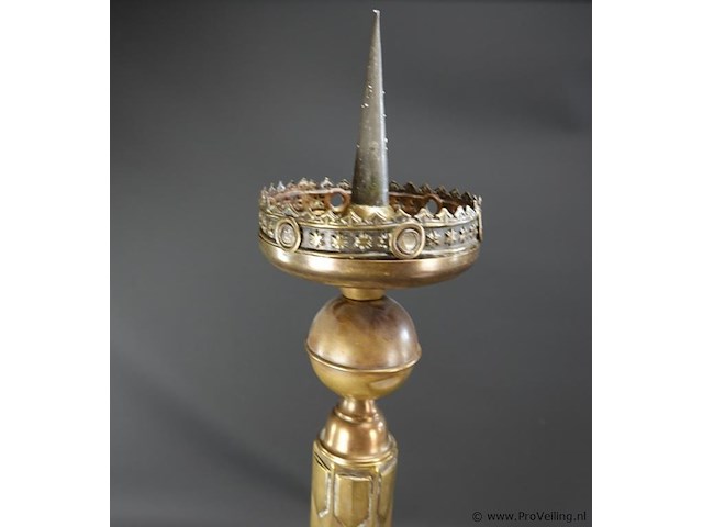 Antieke koper/bronzen kerkkandelaar - afbeelding 3 van  5