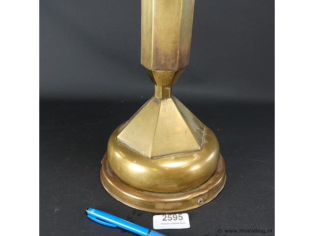 Antieke koper/bronzen kerkkandelaar - afbeelding 4 van  5