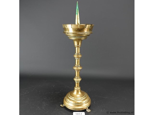 Antieke koperen kerkkandelaar - afbeelding 1 van  5