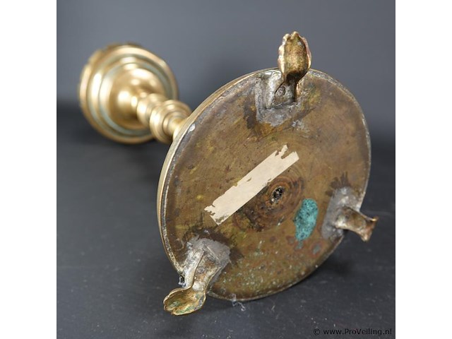 Antieke koperen kerkkandelaar - afbeelding 5 van  5