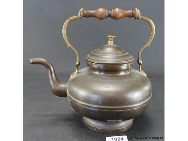 Antieke koperen ketel - afbeelding 1 van  5