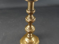 Antieke koperen king of diamondsstile engelse kandelaar - afbeelding 3 van  5