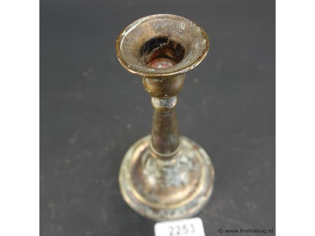 Antieke koperen of bronzen kandelaar - afbeelding 3 van  5