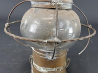 Antieke koperen scheepslamp/stormlantaarn. - afbeelding 3 van  5