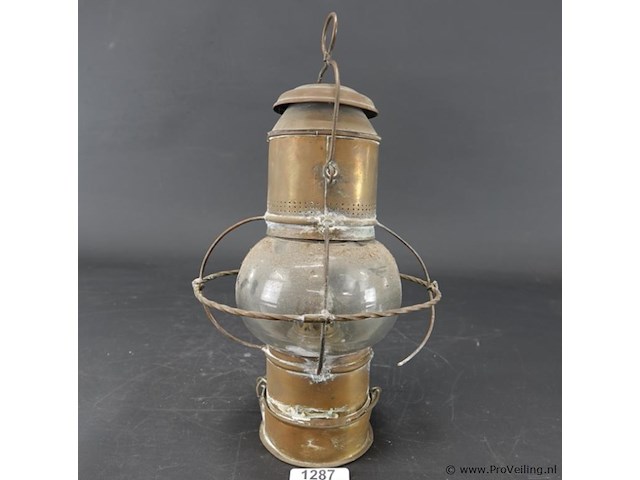 Antieke koperen scheepslamp/stormlantaarn. - afbeelding 1 van  5