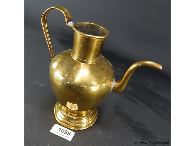 Antieke koperen waterkan - afbeelding 2 van  5