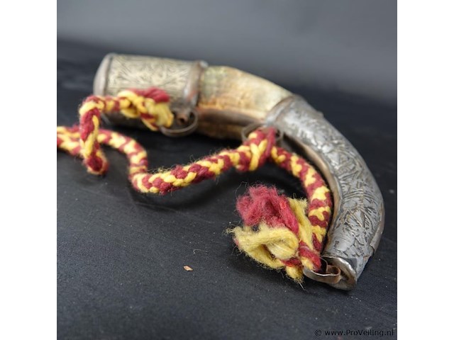 Antieke kruithoorn been met tinbeslag - afbeelding 5 van  5