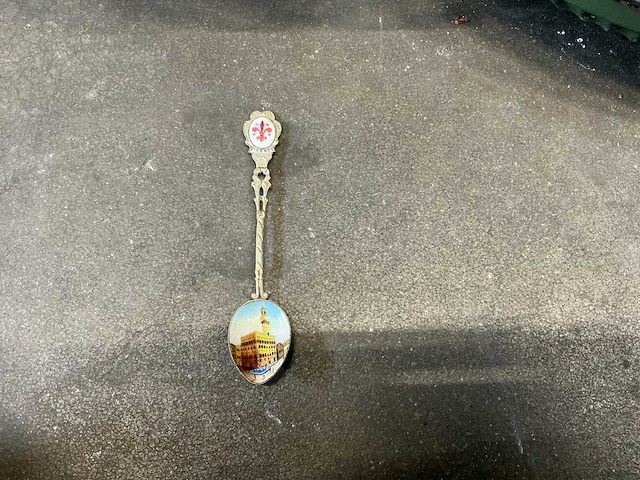 Antieke lepels, speldjes en koperen schalen - afbeelding 8 van  8