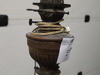 Antieke metalen staande lamp. hoogte 140 cm - afbeelding 4 van  4