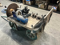 Antieke mobile werkbank - afbeelding 9 van  12