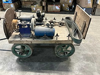 Antieke mobile werkbank - afbeelding 10 van  12