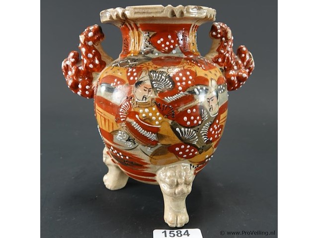 Antieke of vintage japans satsuma-stijl pot of vaas. - afbeelding 1 van  5