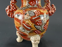 Antieke of vintage japans satsuma-stijl pot of vaas. - afbeelding 1 van  5