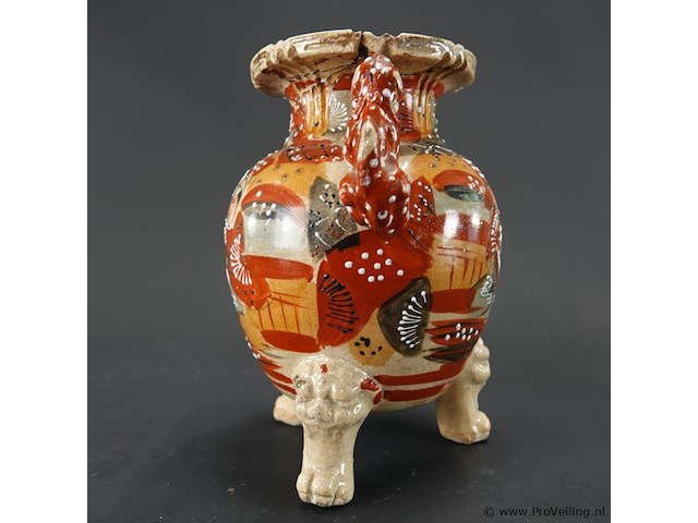 Antieke of vintage japans satsuma-stijl pot of vaas. - afbeelding 3 van  5