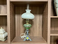 Antieke olielamp / tafellamp - afbeelding 1 van  3