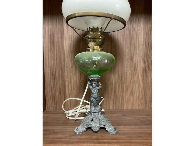 Antieke olielamp / tafellamp - afbeelding 2 van  3