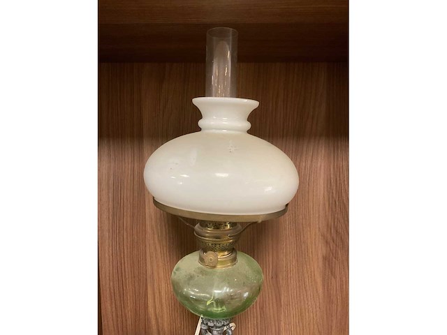 Antieke olielamp / tafellamp - afbeelding 3 van  3