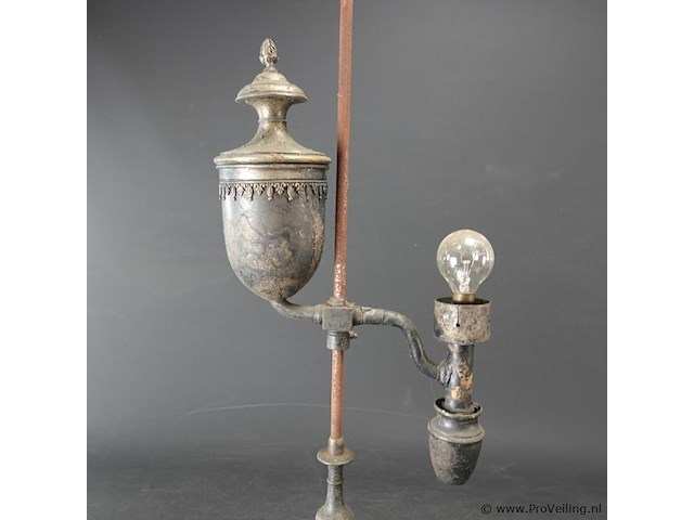 Antieke olielamp - afbeelding 2 van  5