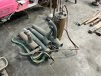 Antieke onkruidspuit en waterpomp koper - afbeelding 1 van  4