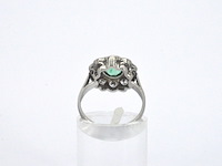 Antieke platina ring met een colombiaanse smaragd en natuurlijke diamanten - afbeelding 7 van  11