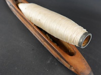Antieke schietspoel met draadklos - afbeelding 3 van  5