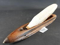 Antieke schietspoel met draadklos