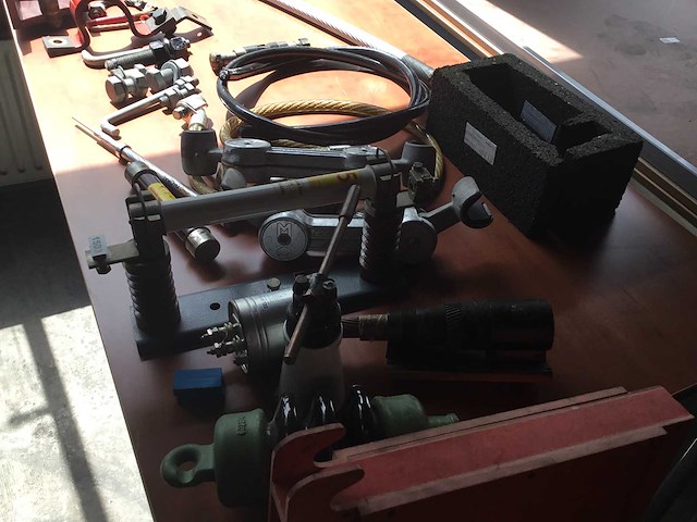 Antieke spoorweg onderdelen - afbeelding 1 van  4