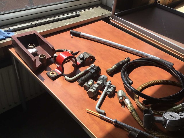 Antieke spoorweg onderdelen - afbeelding 4 van  4