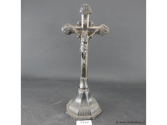 Antieke staande crucifix - afbeelding 1 van  5