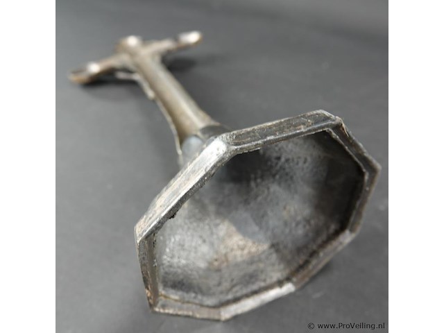 Antieke staande crucifix - afbeelding 5 van  5