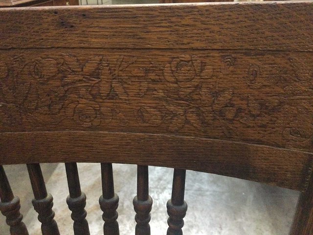 Antieke stoel (2x) - afbeelding 3 van  4