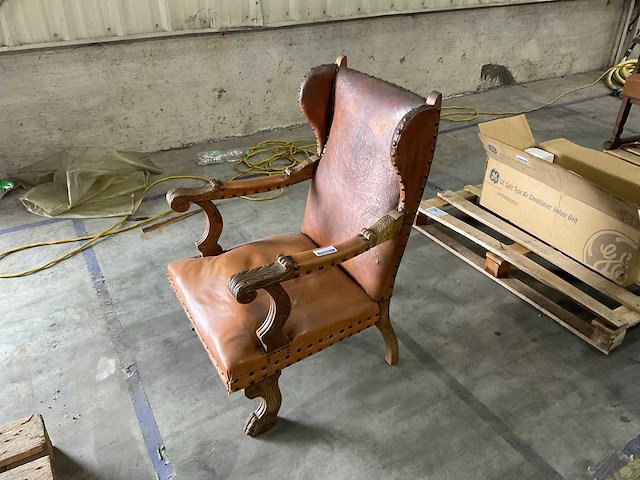 Antieke stoel - afbeelding 1 van  6