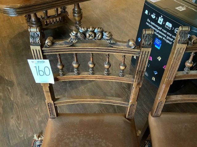 Antieke stoelen (2x) - afbeelding 2 van  2